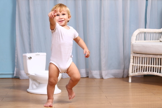 Ouninbear weiße Kunststoff-Trainingspotty mit Griffknopf für Babys