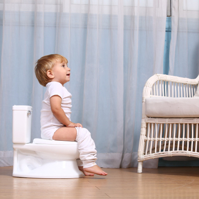 EN71 Zertifizierte Babytoilettenputty benutzerdefiniertes Logo Akzeptiert Blau Rosa Weiß Reine Farbe Toilettentrainer