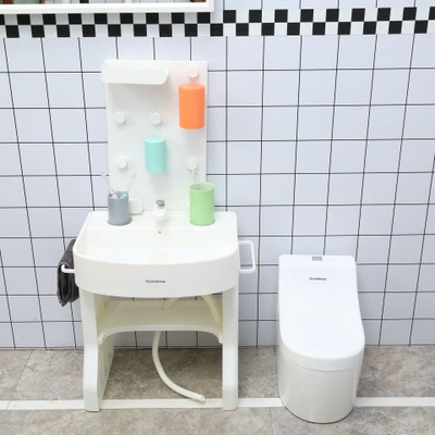 2-4 Jahre Baby Waschbecken mit Batterie und elektrischer Pumpe