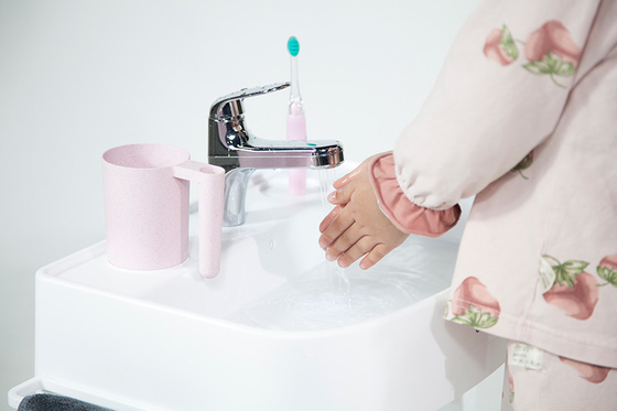 OEM / ODM Baby Waschbecken mit Stand Kinder Handreinigung Waschbecken beliebte Sanitärwaren